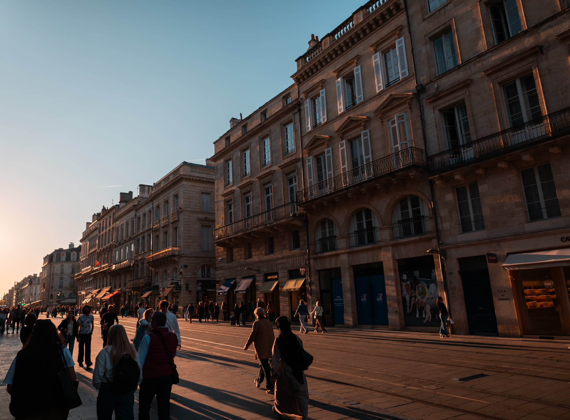 Bordeaux frame 2