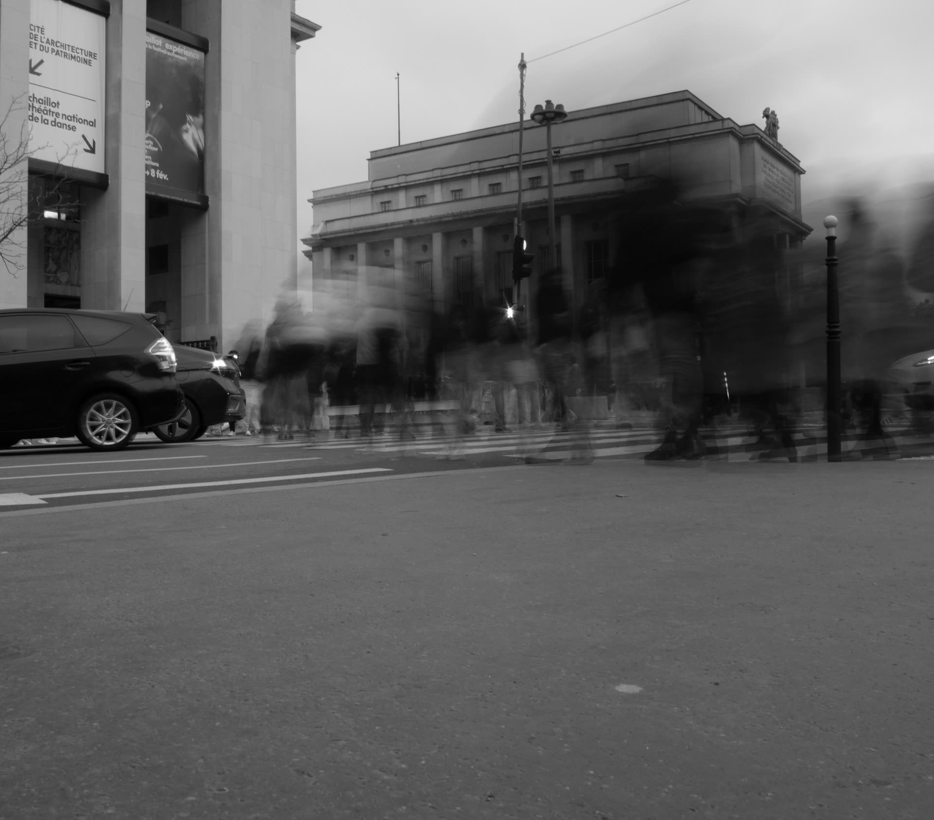 Silhouettes frame 6